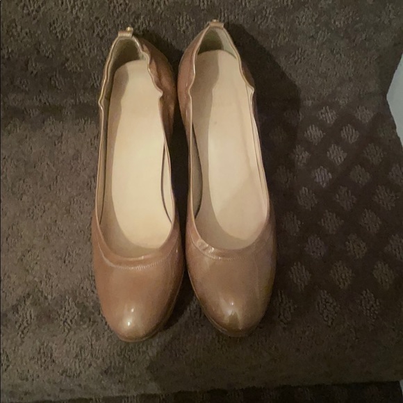 Beautiful Stewart Weitzman pumps - Picture 2 of 8